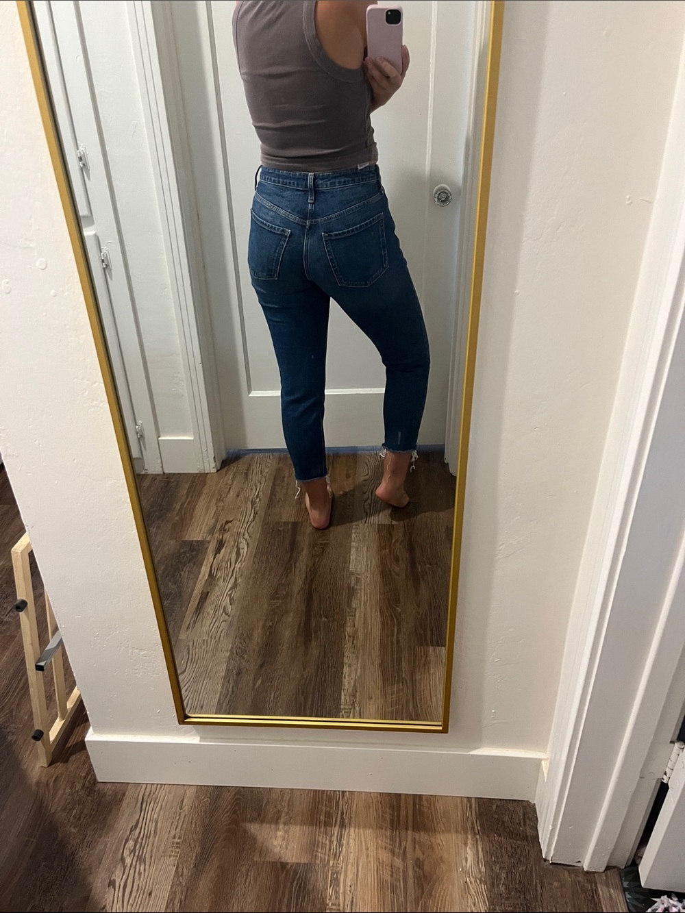 Old Navy Straight-Leg Dark Wash Jeans - Picture 7 of 7